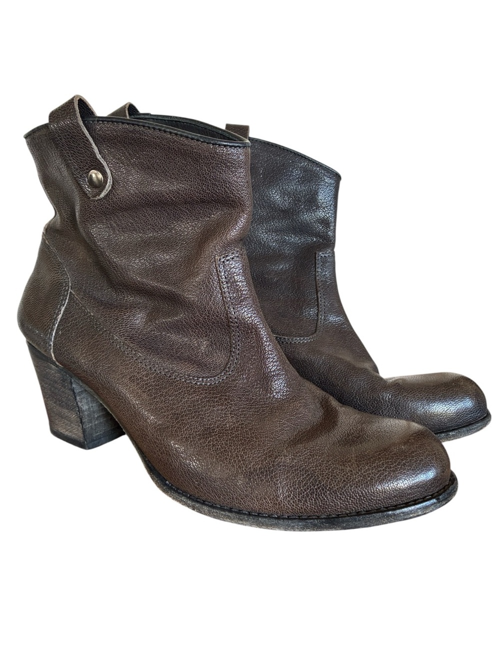 N.d.c.  Leather Ankle Boots Women's 40, chocolate Brown, pull tabs. euc